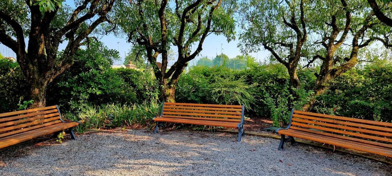 Dolce Blu Sirmione Διαμέρισμα Rivoltella del Garda Εξωτερικό φωτογραφία